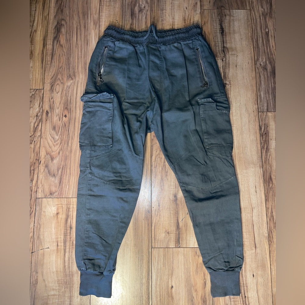N.D.G studio Grey Cargo Joggers